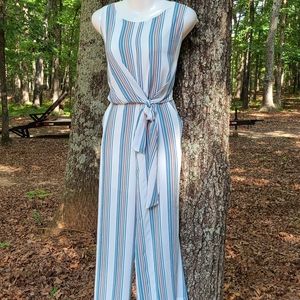 New Luxology Sz8 White & Stripped Jumpsuit